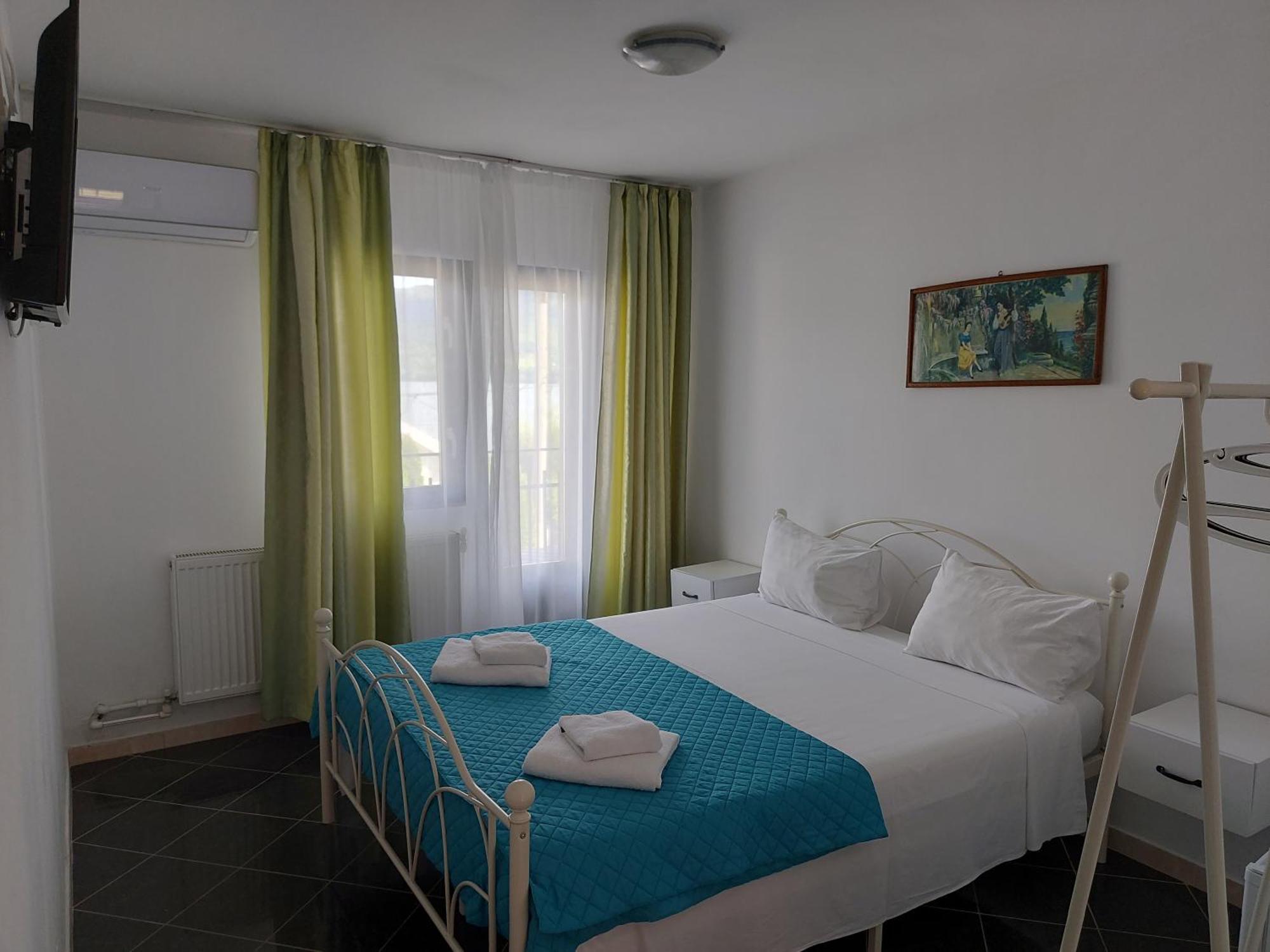 Casa Geppo - Camere De Inchiriat Ieşelniţa エクステリア 写真